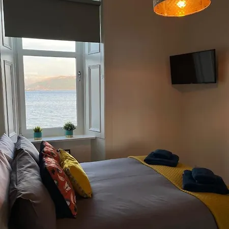 Beautiful Upper Apartment/Stunning Sea Views, Isle Of Bute Port Bannatyne Exterior photo