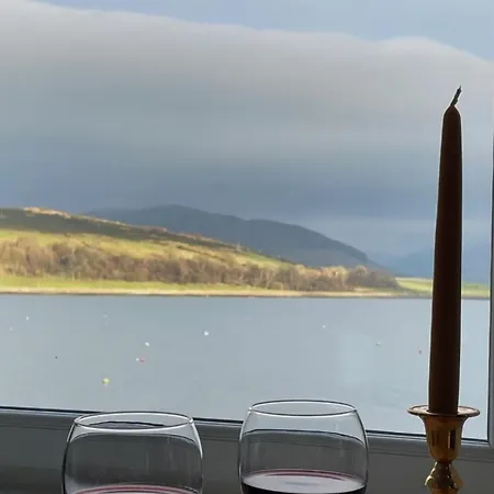 Beautiful Upper Apartment/Stunning Sea Views, Isle Of Bute Port Bannatyne Exterior photo